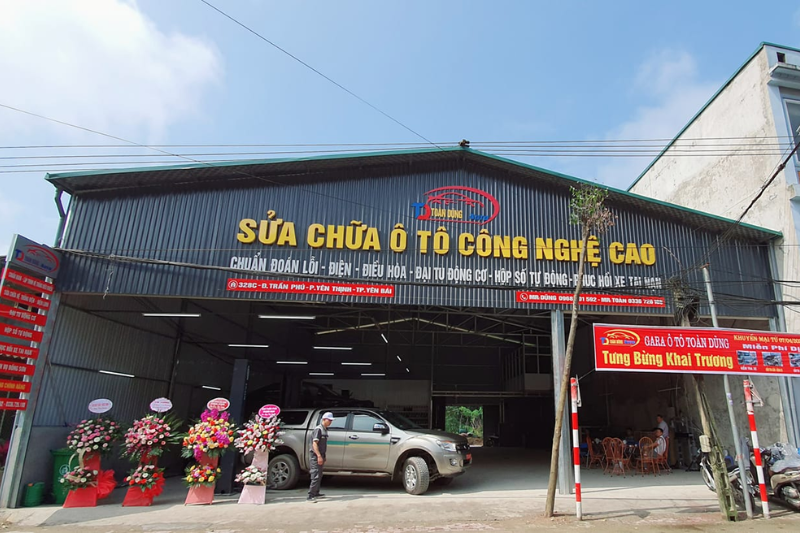 Sửa chữa ô tô công nghệ cao Toàn Dũng