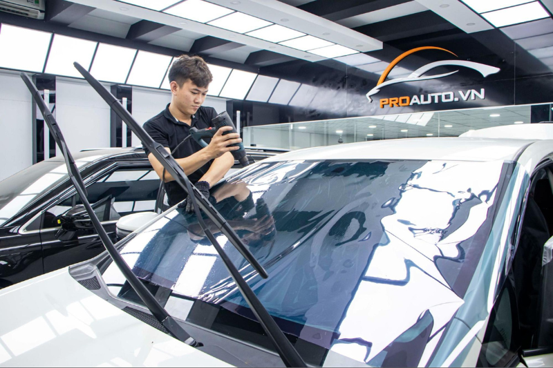 Tại sao phải dán phim cách nhiệt tại huyện Củ Chi?