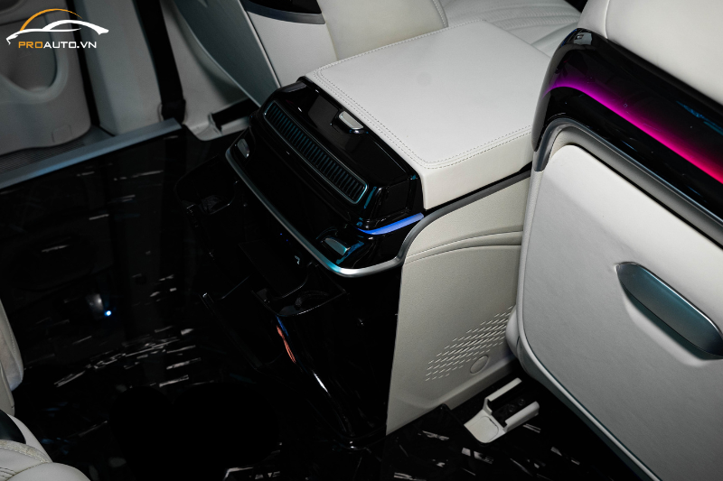 Đổi màu nội thất ô tô TPHCM với bọc da con ngựa