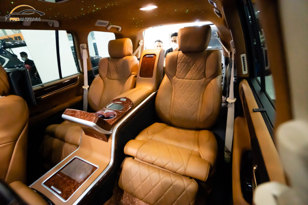 Độ ghế limousine cho xe ô tô