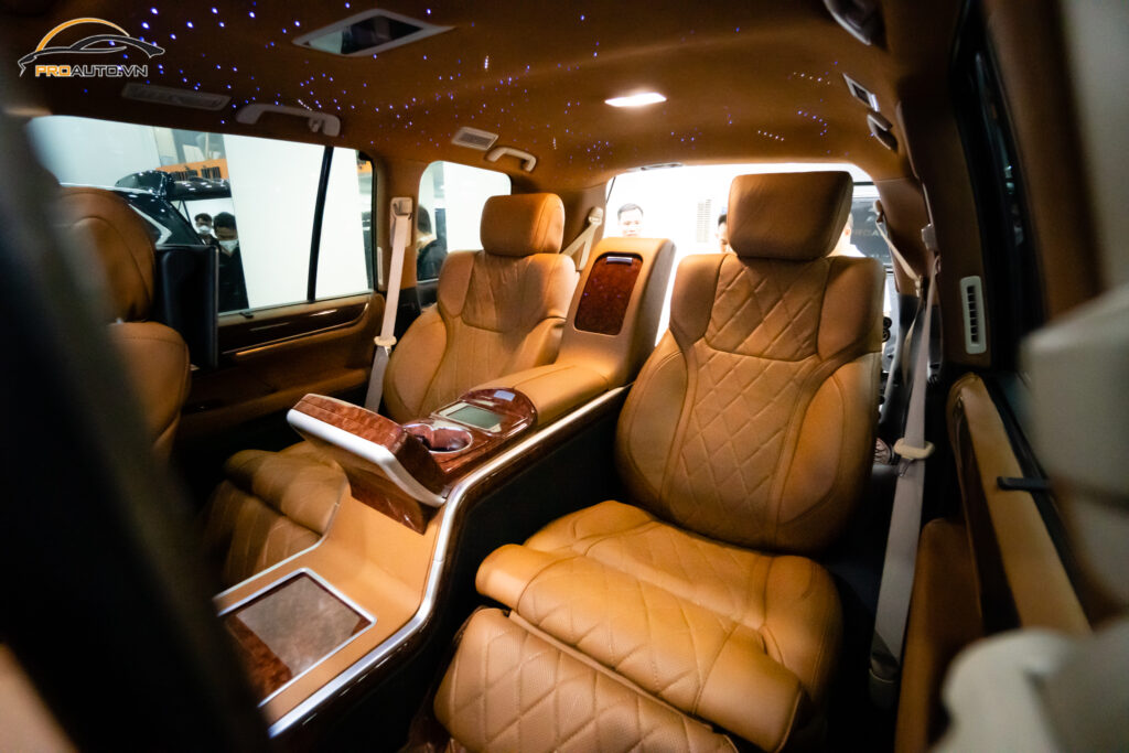 Độ ghế limousine cho xe ô tô