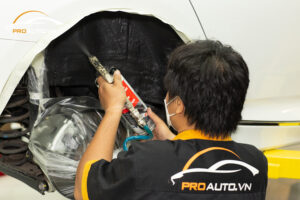 xit phu gam xe o to 9