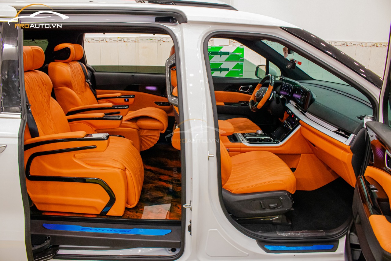 Kia Limousine với phiên bản độ màn hình cảm ứng hiện đại
