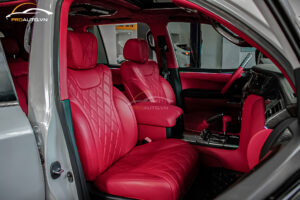 Nội thất oto màu hồng tương sinh với mệnh