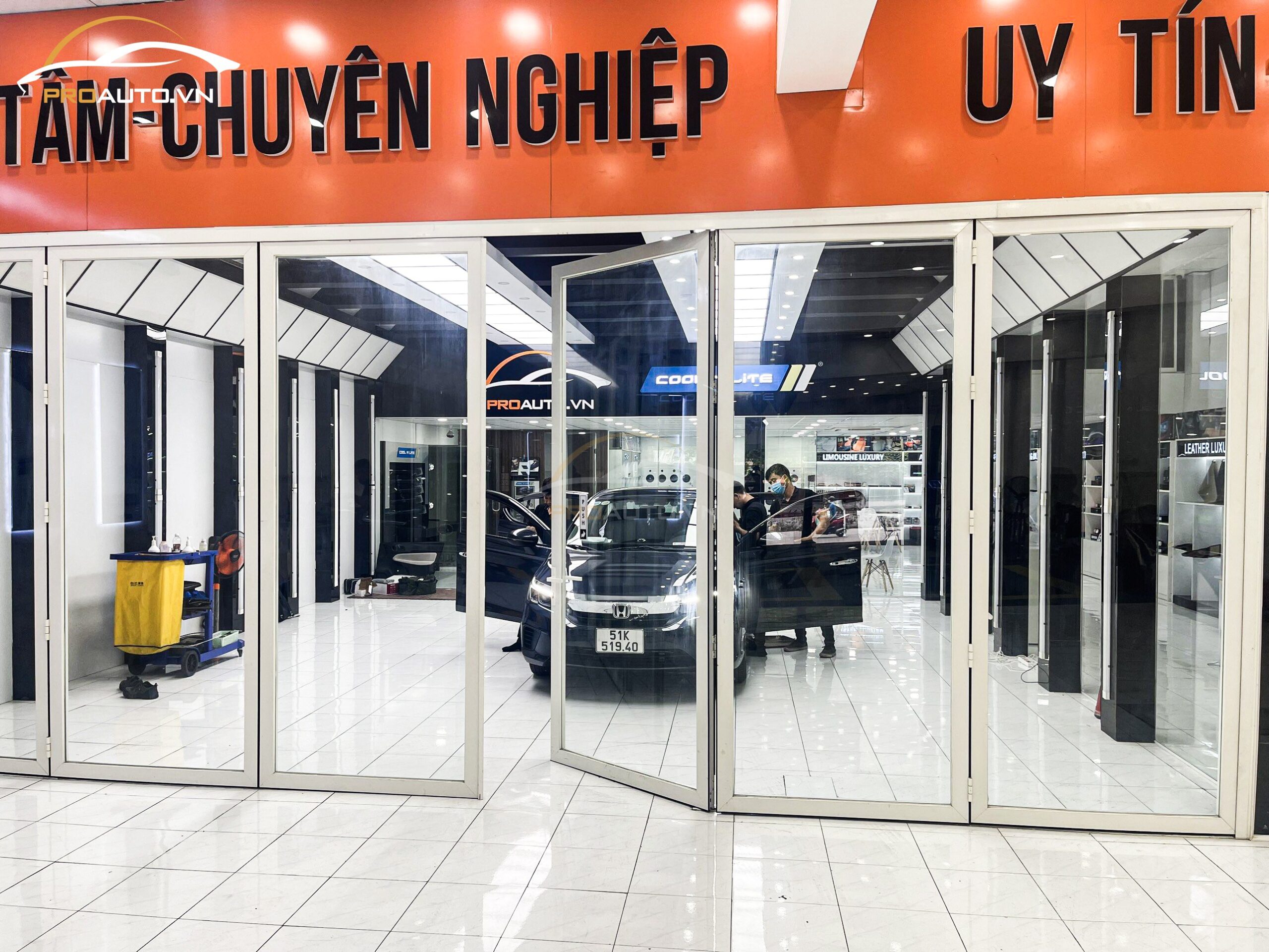 Phòng phủ Ceramic ô tô chuyên nghiệp tại Proauto.vn