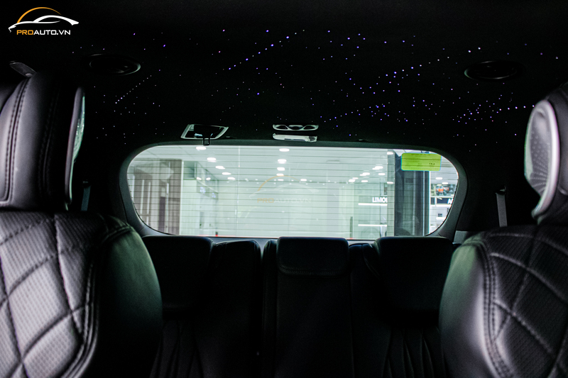 Độ đèn led nội thất ở trần xe ô tô