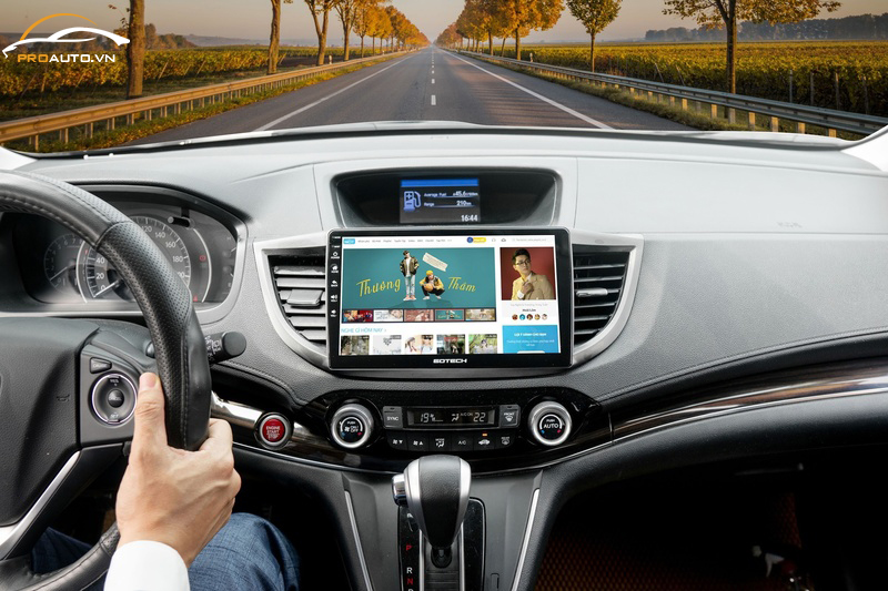Xe hơi nào nên độ màn hình Android ô tô