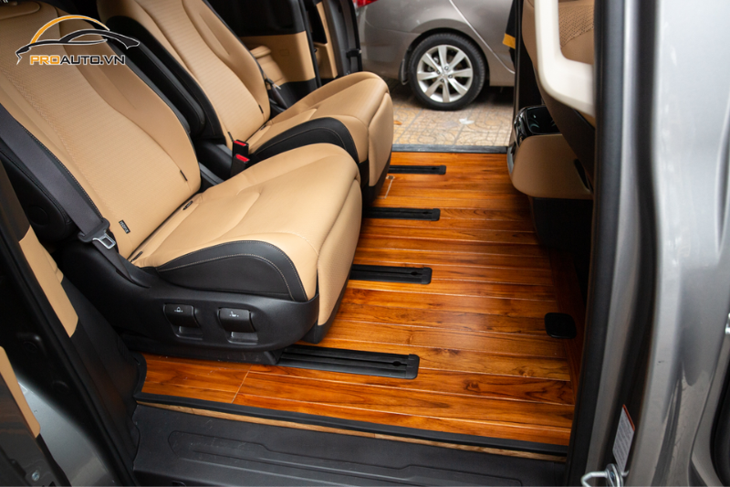 Lót sàn gỗ cho xe Kia Sedona