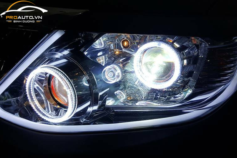 Độ đèn cho xe Hyundai Custin 2024