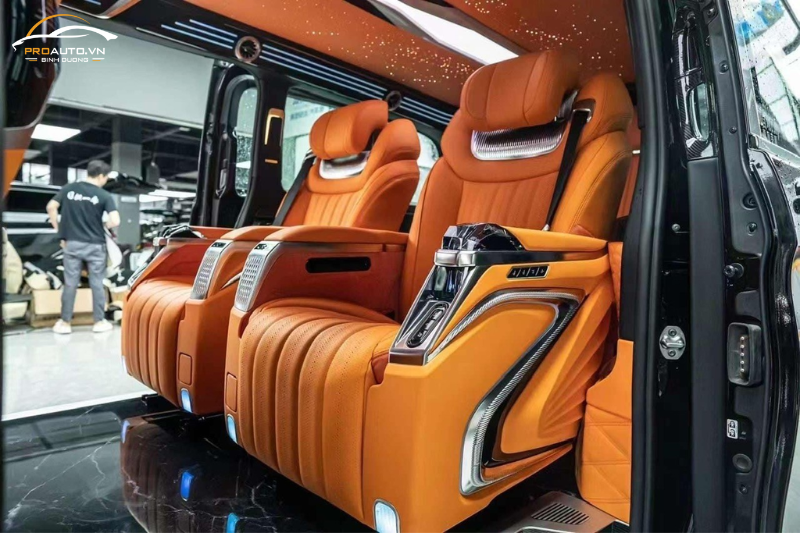 Độ ghế limousine cho xe Hyundai Custin 2024 tại Bình Dương