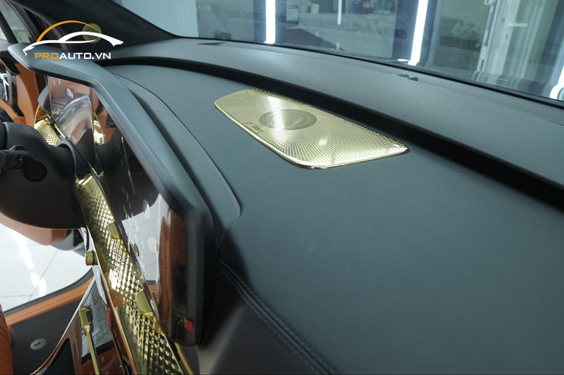 Mạ vàng/ carbon các chi tiết nội  cho xe Mercedes Benz EQS 2024