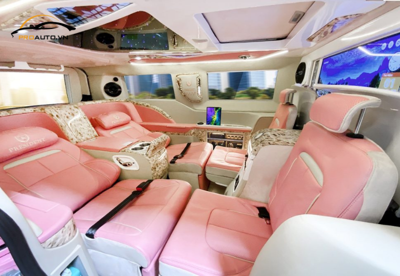 Hyundai Starex limousine là lựa chọn lý tưởng cho gia đình và doanh nghiệp.