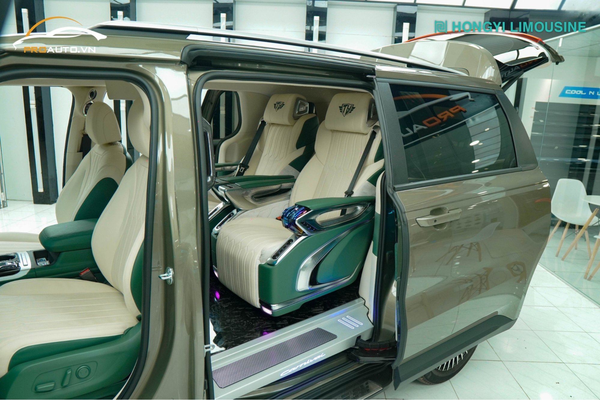 Màu xanh mint với bộ ghế Hongyi Limousine 4.0