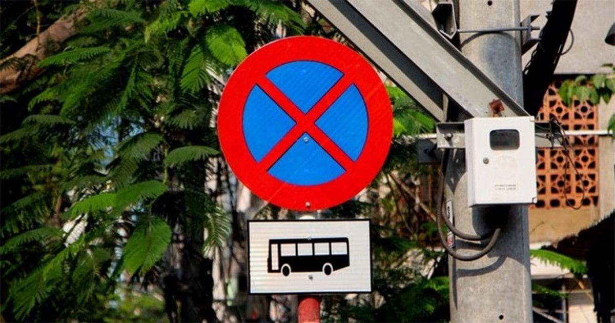  Biển báo giao thông cấm dừng đỗ xe