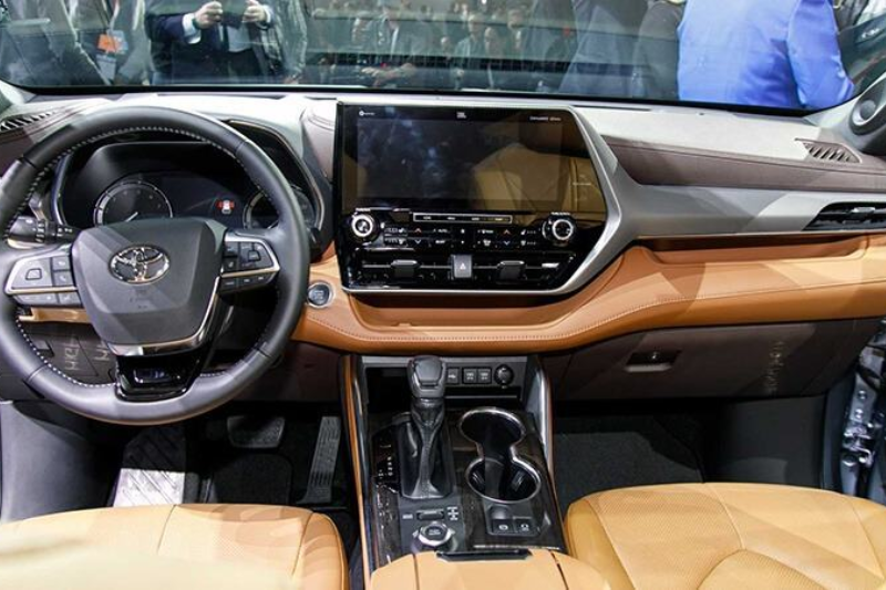 Không gian nội thất bên trong xe Toyota Highlander 2024