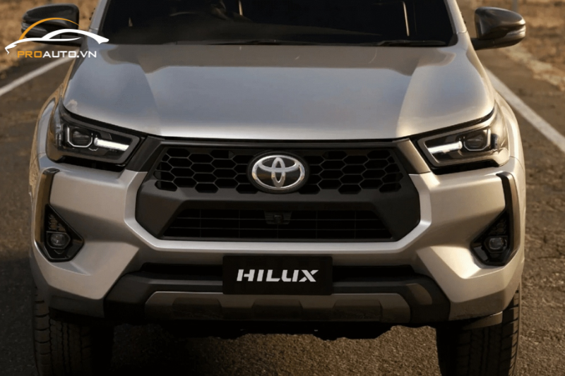 Phần đầu xe của Toyota Hilux 2024 