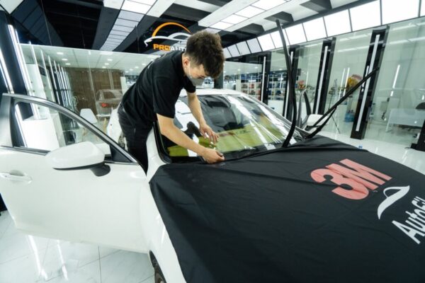 Dán Phim Cách Nhiệt Xe Lexus Sport Coupe