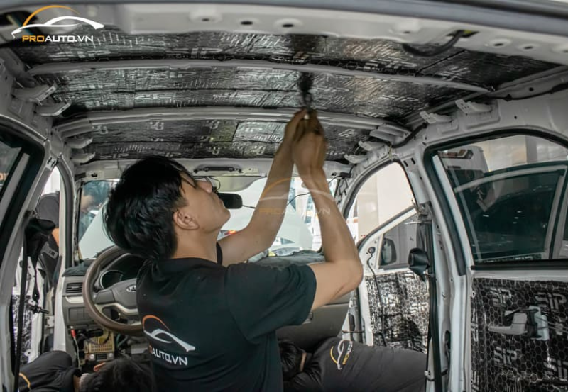 Cách âm chống ồn trần xe ô tô 