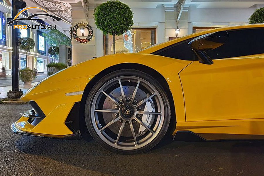 Do mam Lamborghini Aventador hinh 10