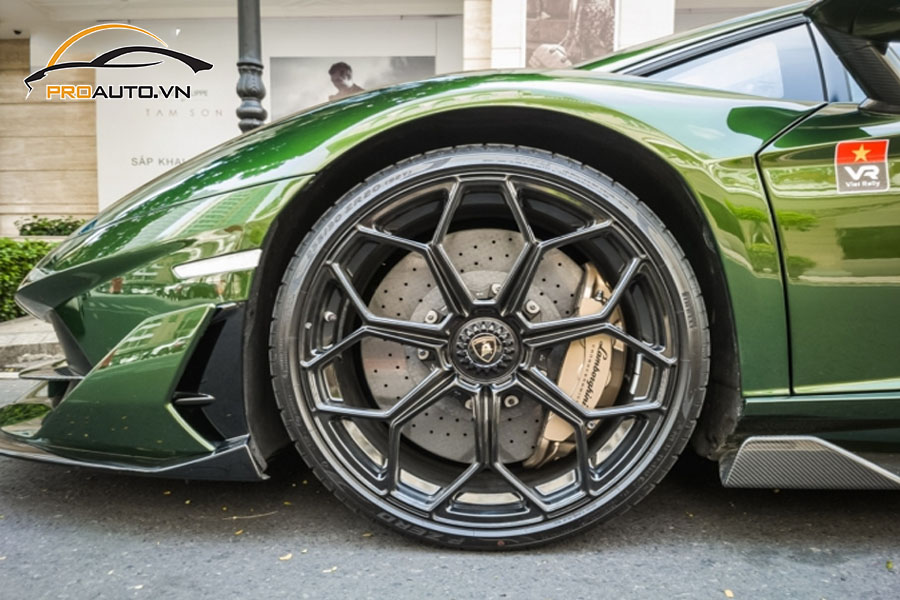 Do mam Lamborghini Aventador hinh 4