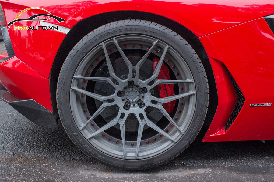 Do mam Lamborghini Aventador hinh 8