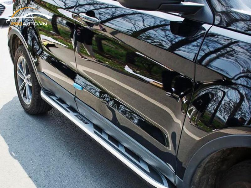 Bệ bước chân xe Hyundai Custin 2024