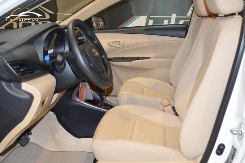 Bọc da cột A, B,C, D cho xe Toyota Yaris