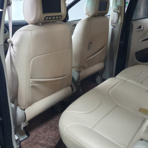 Bọc da đổi màu nội thất xe Mitsubishi Zinger