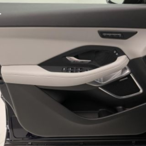 Bọc da tappi cửa xe Jaguar E-Pace