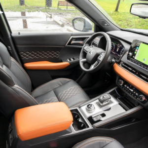 Bọc da thân con ngựa xe Mitsubishi Outlander