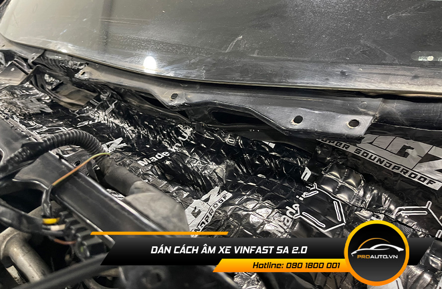 Cách âm chống ồn xe Vinfast Lux SA2.0 vị trí khoang máy