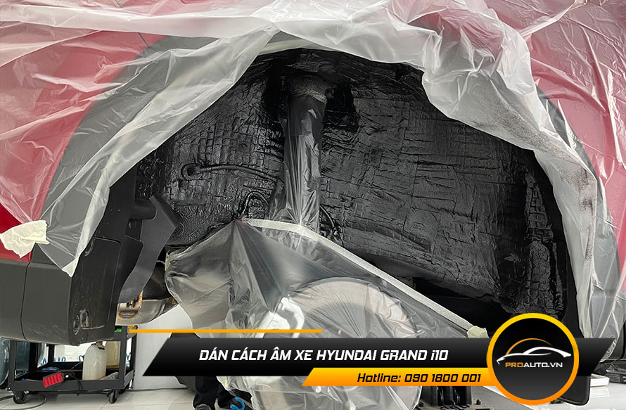 Xịt phủ hốc bánh cách âm chống ồn xe Hyundai Grand i10