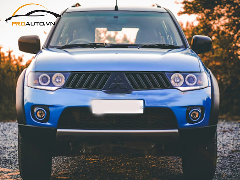 Dán wrap đổi màu Mitsubishi Pajero Sport