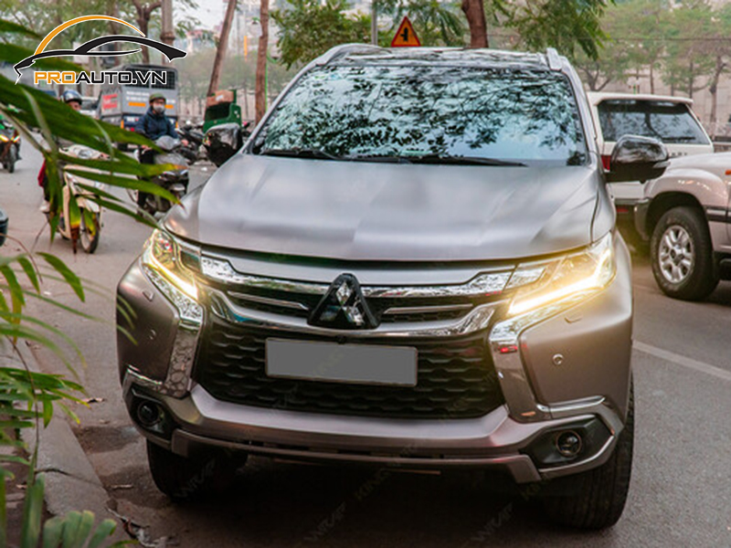 Dán wrap đổi màu Mitsubishi Pajero Sport
