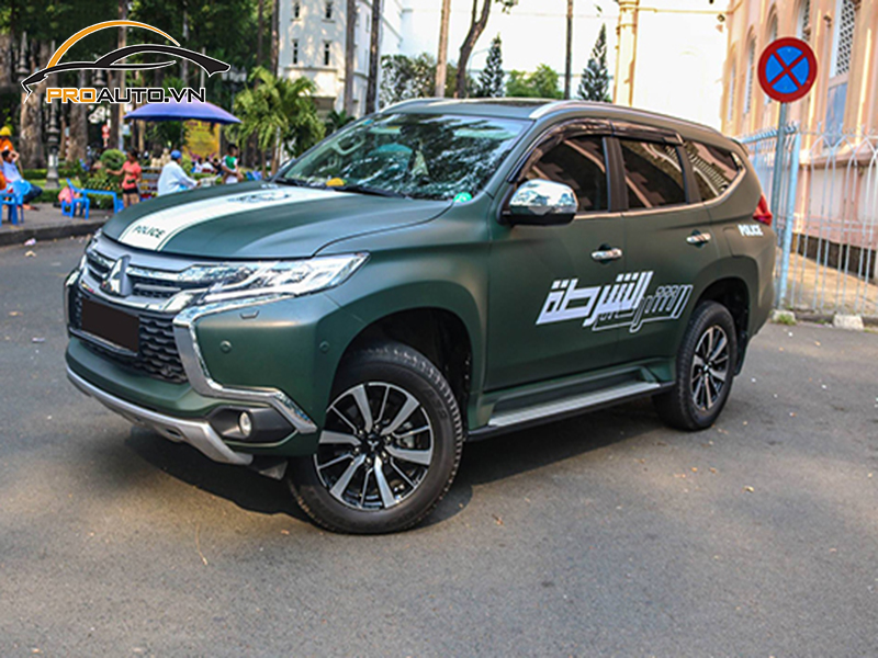 Wrap đổi màu xe Mitsubishi Pajero Sport