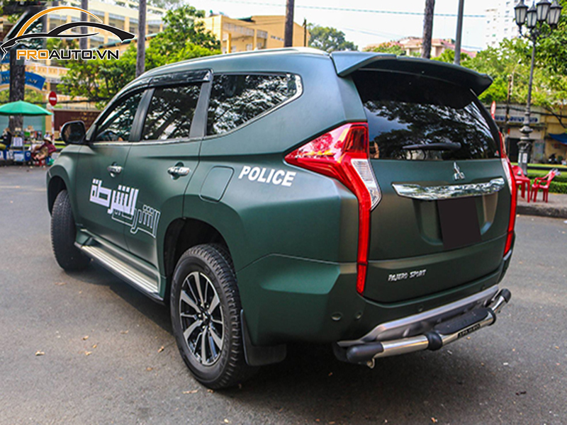 Dán wrap đổi màu xe Pajero Sport