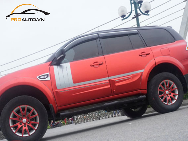 Dán wrap đổi màu xe Pajero Sport