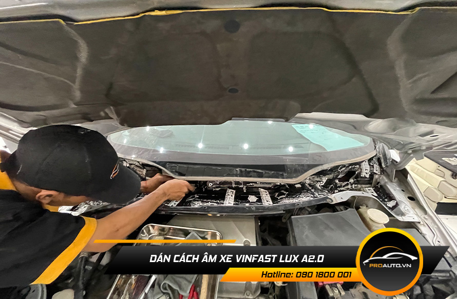 Cách âm chống ồn xe Vinfast Lux A2.0 vị trí khoang máy