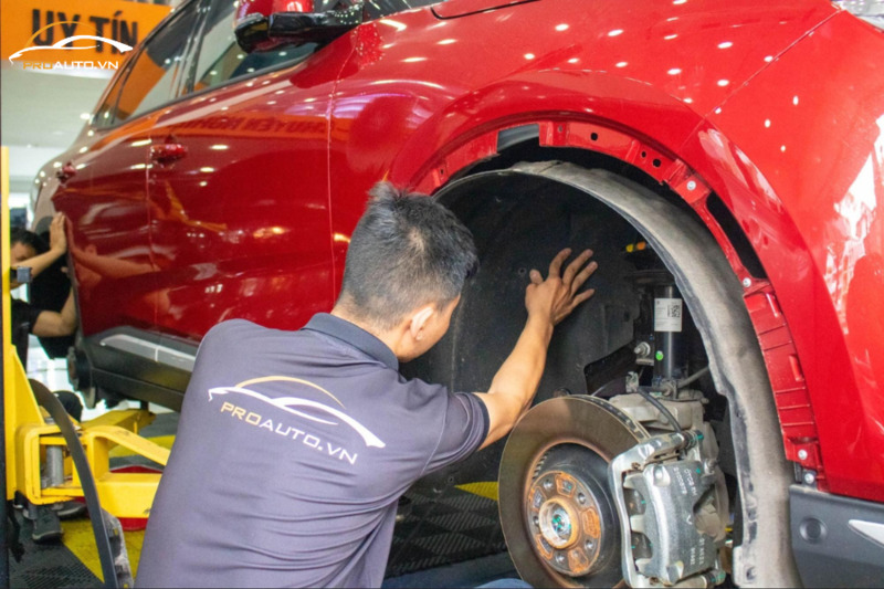 Cách âm hốc bánh xe cho xe Vinfast VF8