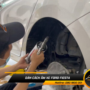 Alternative view of Cách âm xe Ford Fiesta