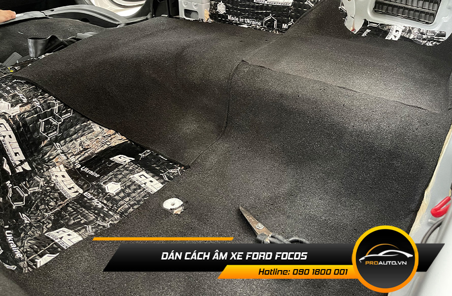 Dán tiêu âm chống ồn Ford Focus