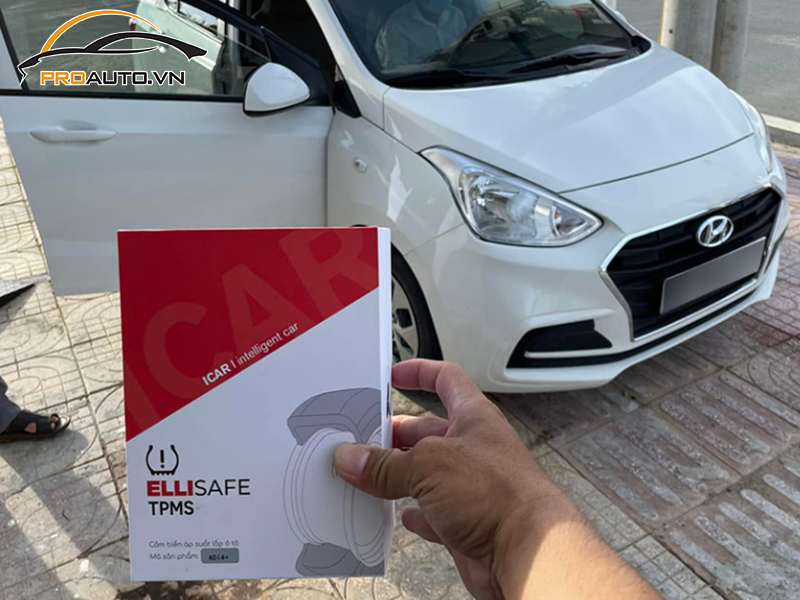 Lắp cảm biến áp suất lốp cho xe Hyundai Grand i10