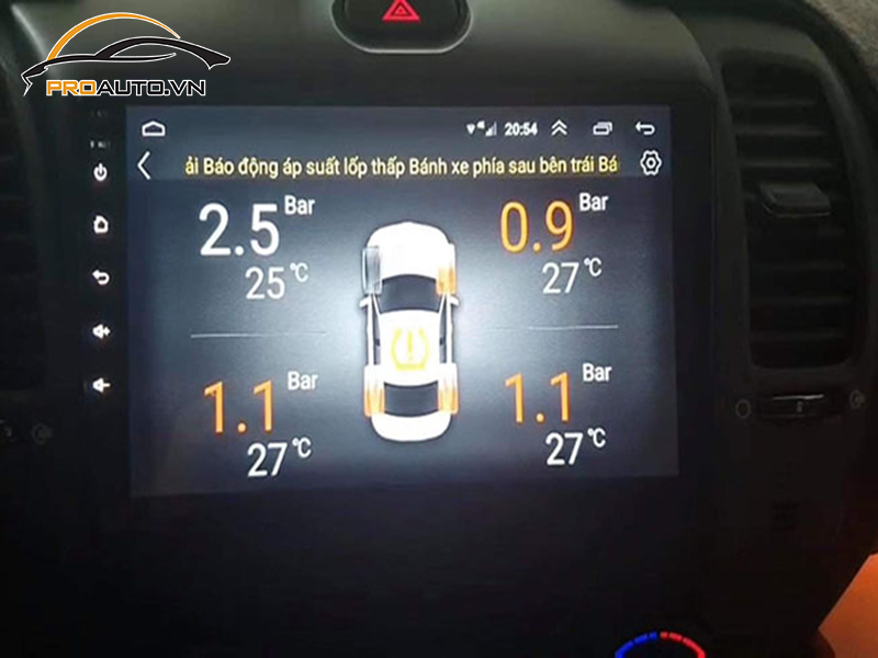 Lắp cảm biến áp suất lốp cho xe Hyundai Kona