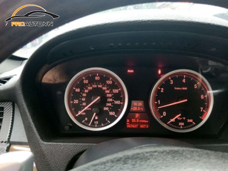 Lắp Cảm Biến Áp Suất Lốp Cho Xe BMW M Series