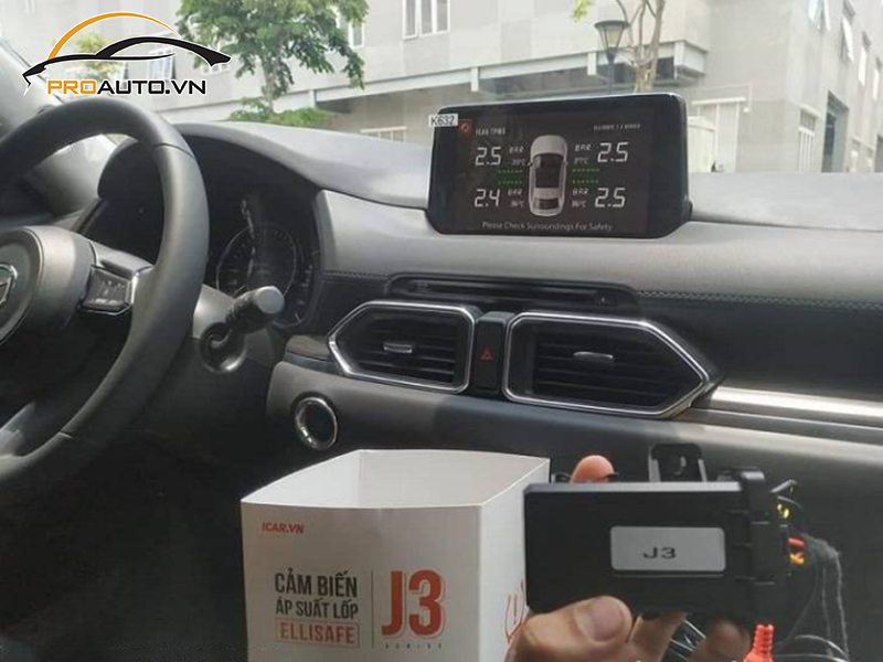Lắp Cảm Biến Áp Suất Lốp Cho Xe Mazda BT-50