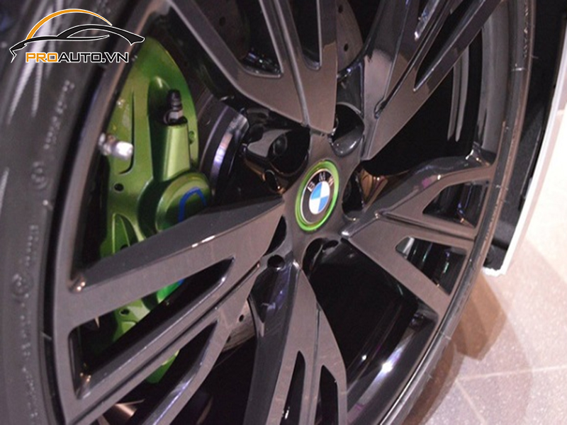 Lắp Cảm Biến Áp Suất Lốp Cho Xe BMW i8