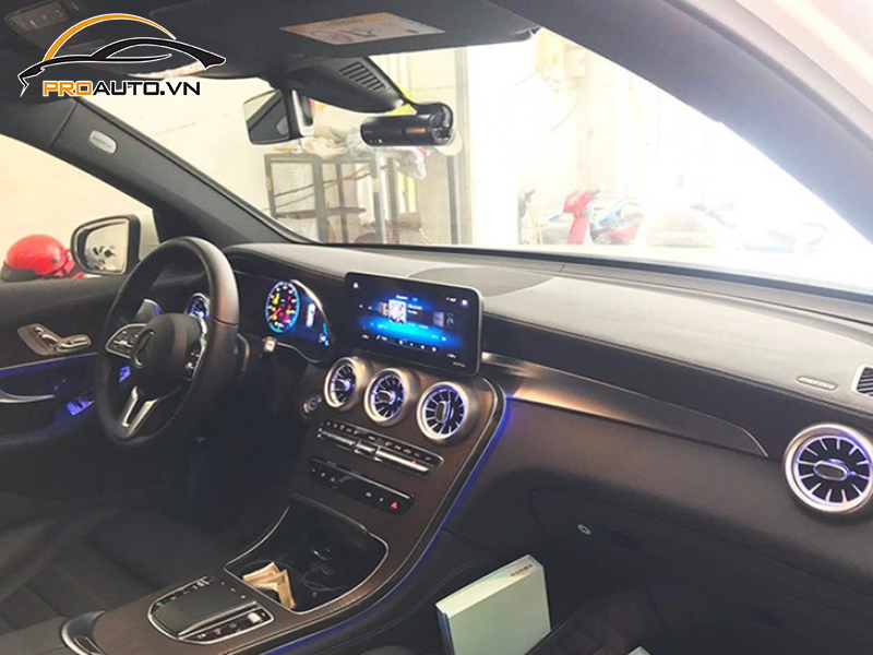 Camera hành trình ô tô xe Mercedes GLC 300