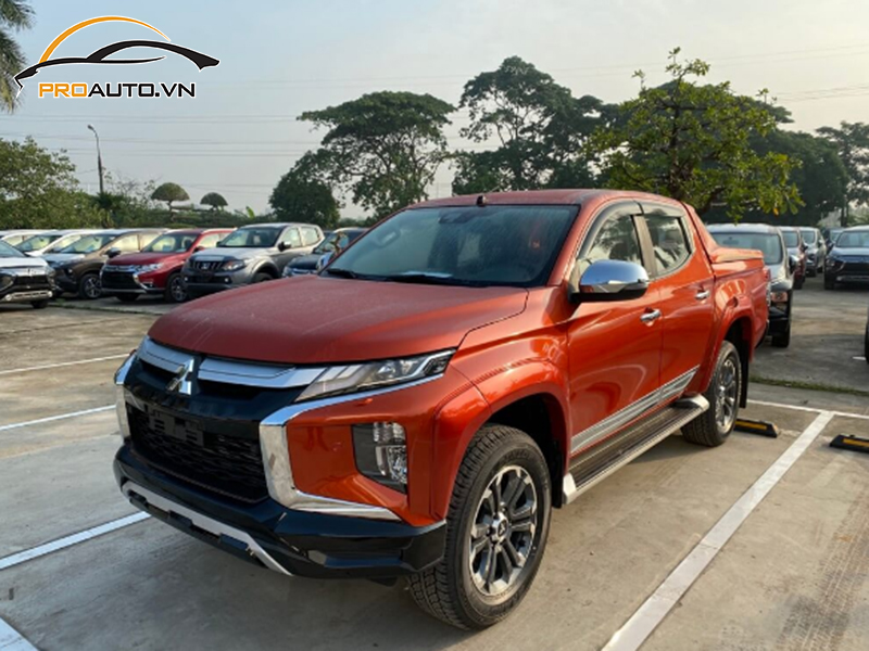 Camera hành trình ô tô xe Mitsubishi Triton
