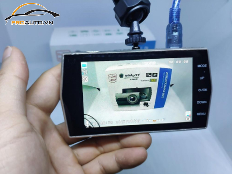 Camera hành trình ô tô xe Mitsubishi Zinger