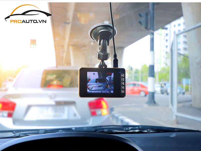 Camera hành trình ô tô xe Toyota Innova